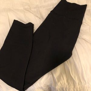 BLACK Lululemon wunder under 7/8